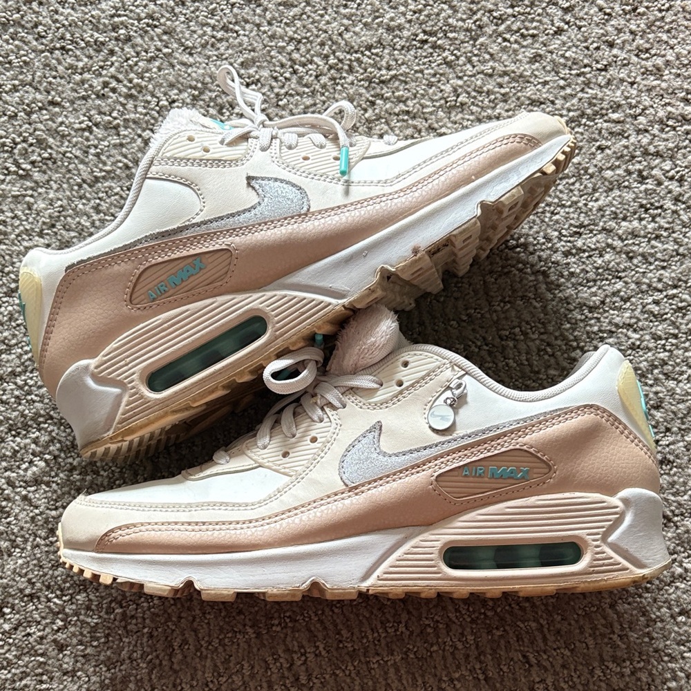 Nike Air Max Light Tan Sneakers